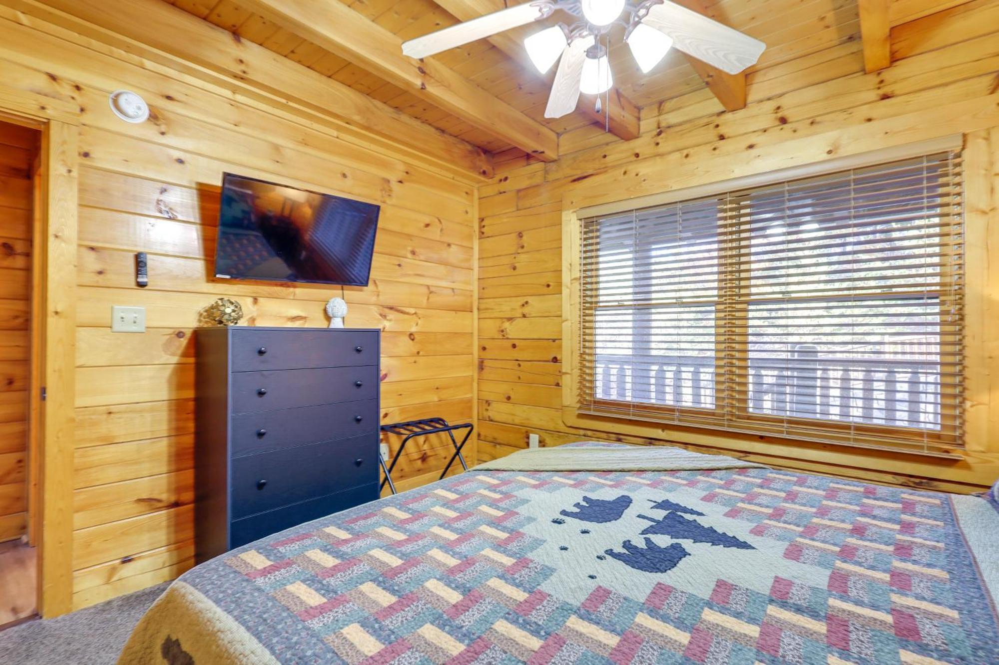 Pigeon Forge Cabin Rental With Decks And Hot Tub! Exterior foto